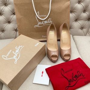Christian Louboutin Very Prive Pump